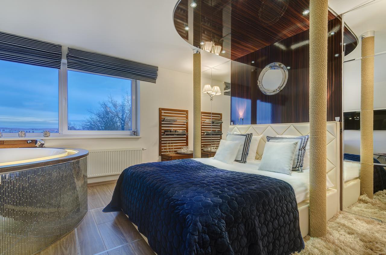 June Street Spa Apartments Vilnius Ngoại thất bức ảnh