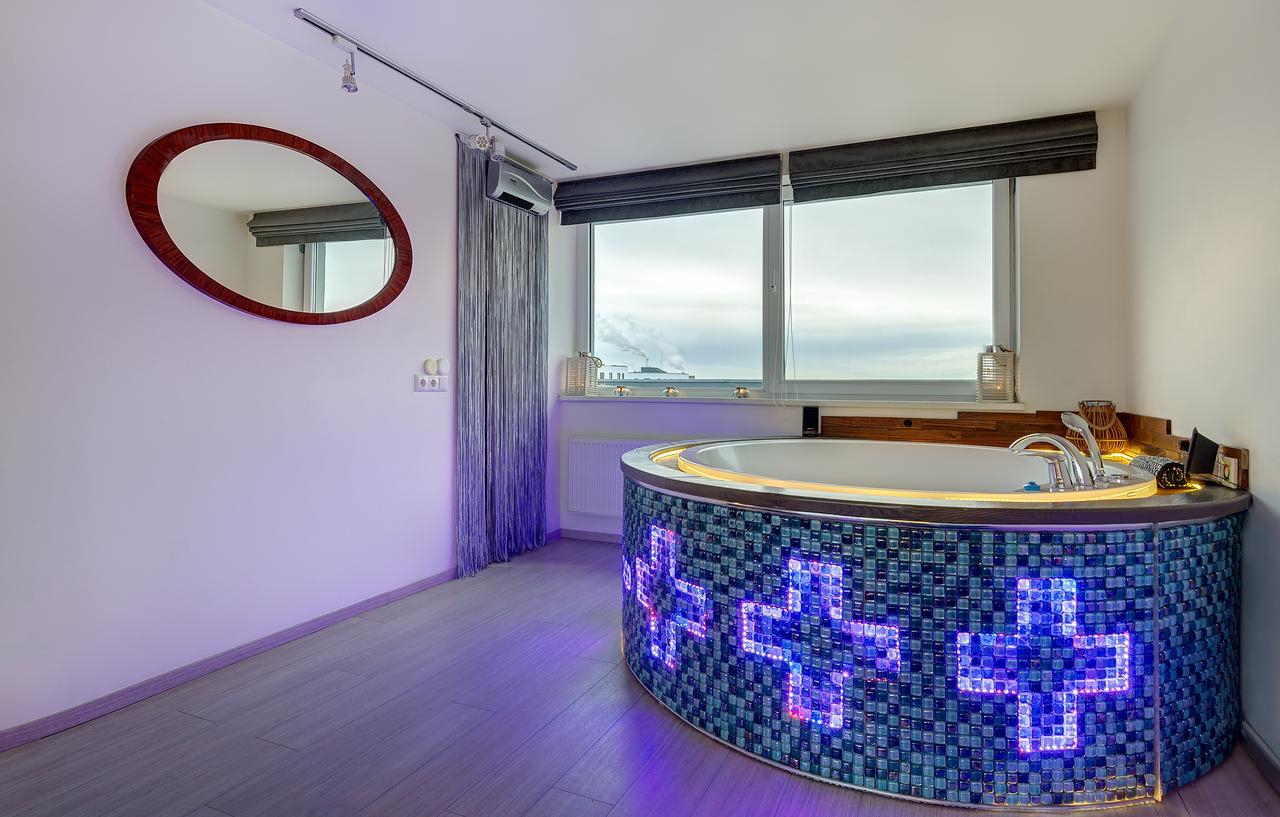 June Street Spa Apartments Vilnius Ngoại thất bức ảnh
